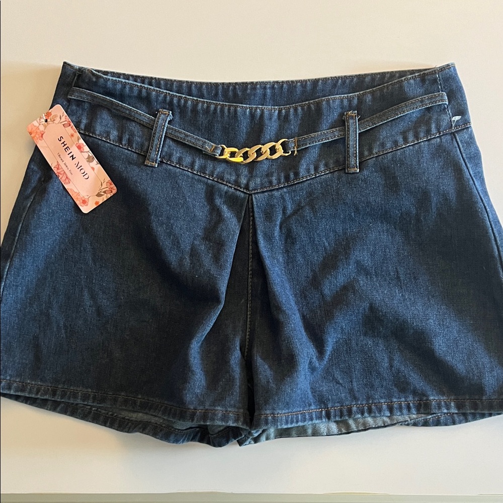 NWT SHEIN Mod Womens Blue Denim Shorts Size: 30